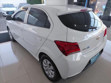 CHEVROLET Onix Hatch 1.0 4P FLEX LT, Foto 5 CHEVROLET Onix Hatch 1.0 4P FLEX LT, Foto 5