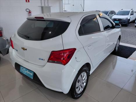 CHEVROLET Onix Hatch 1.0 4P FLEX LT, Foto 6 CHEVROLET Onix Hatch 1.0 4P FLEX LT, Foto 6