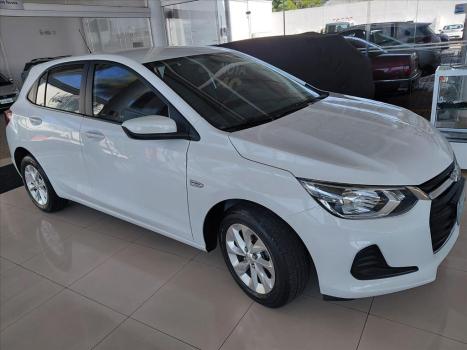 CHEVROLET Onix Hatch 1.0 4P FLEX LT, Foto 2 CHEVROLET Onix Hatch 1.0 4P FLEX LT, Foto 2