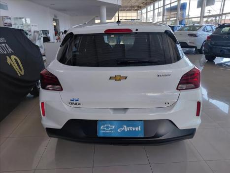 CHEVROLET Onix Hatch 1.0 4P FLEX LT, Foto 4 CHEVROLET Onix Hatch 1.0 4P FLEX LT, Foto 4
