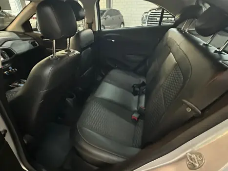 CHEVROLET Onix Hatch 1.4 4P FLEX LTZ AUTOMÁTICO, Foto 6 CHEVROLET Onix Hatch 1.4 4P FLEX LTZ AUTOMÁTICO, Foto 6