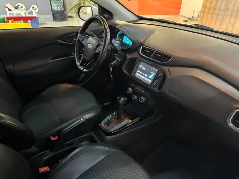 CHEVROLET Onix Hatch 1.4 4P FLEX LTZ AUTOMÁTICO, Foto 8 CHEVROLET Onix Hatch 1.4 4P FLEX LTZ AUTOMÁTICO, Foto 8