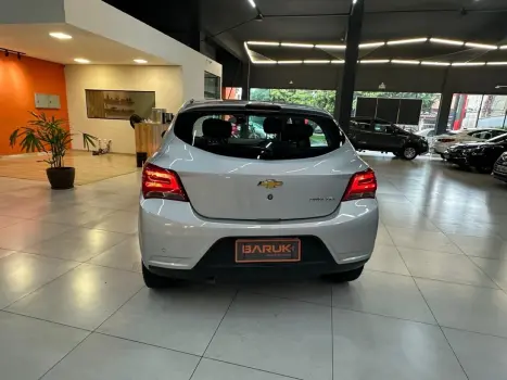 CHEVROLET Onix Hatch 1.4 4P FLEX LTZ AUTOMÁTICO, Foto 10 CHEVROLET Onix Hatch 1.4 4P FLEX LTZ AUTOMÁTICO, Foto 10