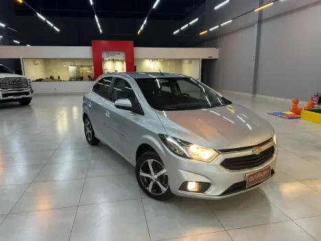 CHEVROLET Onix Hatch 1.4 4P FLEX LTZ AUTOMÁTICO, Foto 14 CHEVROLET Onix Hatch 1.4 4P FLEX LTZ AUTOMÁTICO, Foto 14