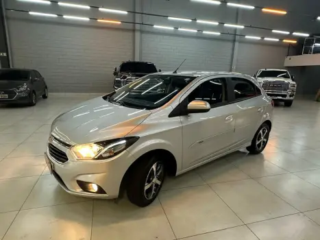 CHEVROLET Onix Hatch 1.4 4P FLEX LTZ AUTOMÁTICO, Foto 19 CHEVROLET Onix Hatch 1.4 4P FLEX LTZ AUTOMÁTICO, Foto 19