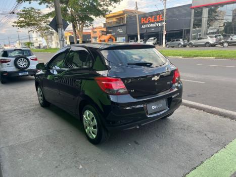 CHEVROLET Onix Hatch 1.4 4P FLEX LT, Foto 5