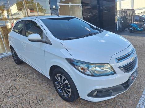 CHEVROLET Onix Hatch 1.4 4P FLEX LTZ, Foto 2