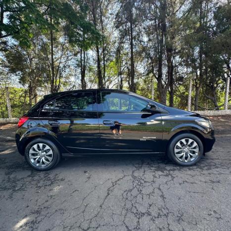 CHEVROLET Onix Hatch 1.4 4P FLEX ADVANTAGE AUTOMTICO, Foto 5