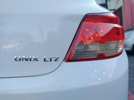 CHEVROLET Onix Hatch 1.4 4P FLEX LTZ, Foto 17