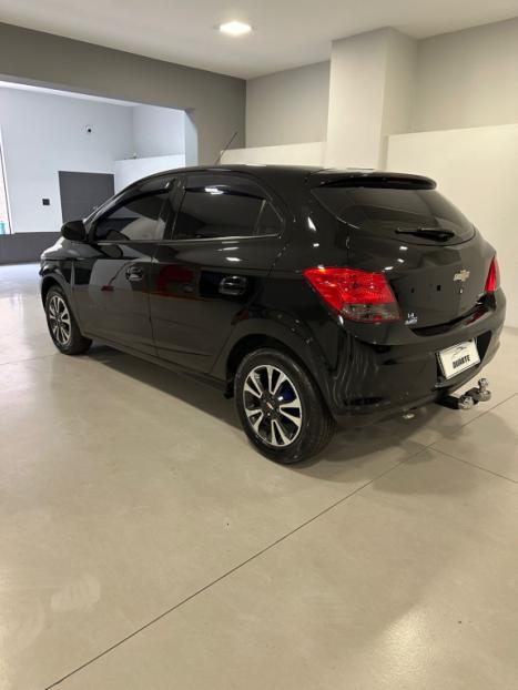 CHEVROLET Onix Hatch 1.4 4P FLEX LTZ, Foto 6