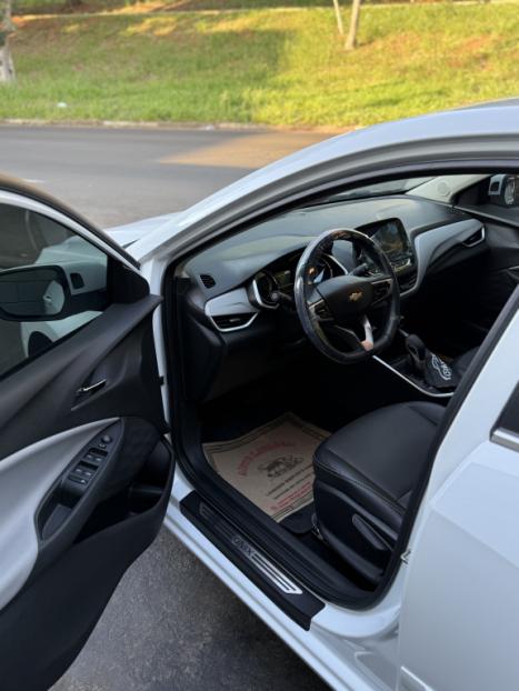 CHEVROLET Onix Hatch 1.0 12V 4P FLEX PREMIER TURBO AUTOMTICO, Foto 5