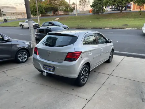 CHEVROLET Onix Hatch 1.4 4P FLEX LTZ, Foto 5