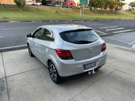CHEVROLET Onix Hatch 1.4 4P FLEX LTZ, Foto 8