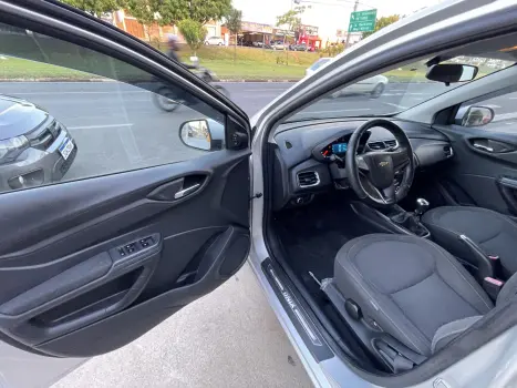 CHEVROLET Onix Hatch 1.4 4P FLEX LTZ, Foto 9