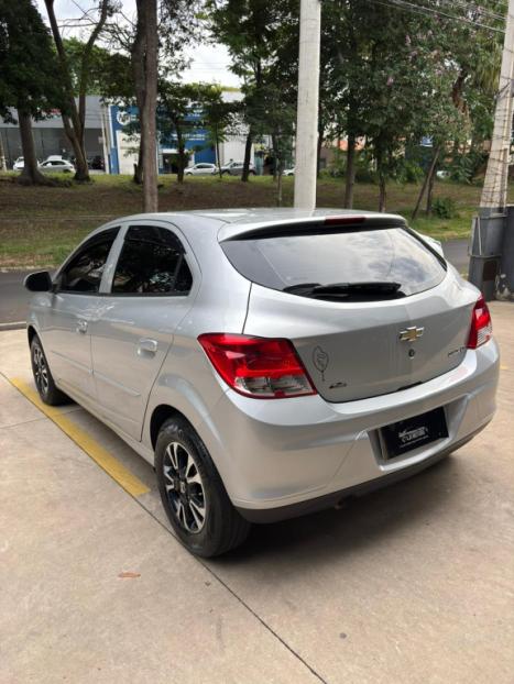 CHEVROLET Onix Hatch 1.0 12V 4P FLEX LT, Foto 8
