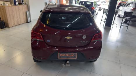 CHEVROLET Onix Hatch 1.4 4P FLEX LT, Foto 14