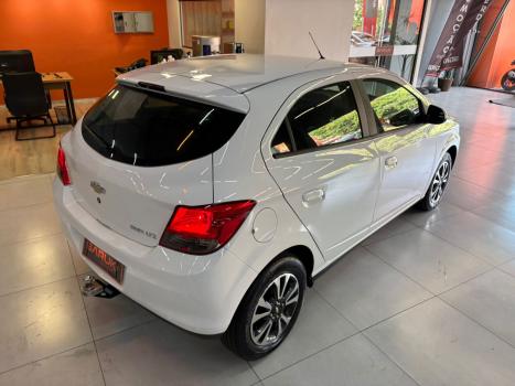 CHEVROLET Onix Hatch 1.4 4P FLEX LTZ AUTOM�TICO, Foto 9