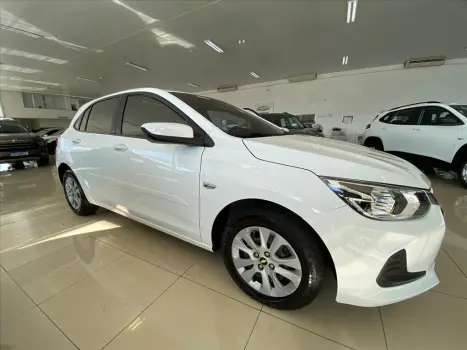 CHEVROLET Onix Hatch 1.0 4P FLEX LT, Foto 2