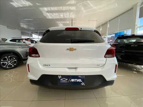 CHEVROLET Onix Hatch 1.0 4P FLEX LT, Foto 6