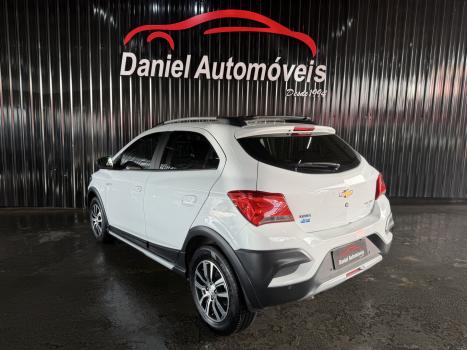 CHEVROLET Onix Hatch 1.4 4P FLEX ACTIV AUTOM�TICO, Foto 7