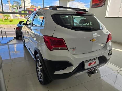 CHEVROLET Onix Hatch 1.4 4P FLEX ACTIV, Foto 4