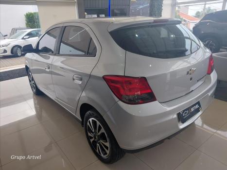 CHEVROLET Onix Hatch 1.4 4P FLEX LTZ AUTOM�TICO, Foto 5
