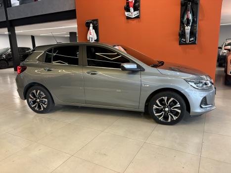 CHEVROLET Onix Hatch 1.0 12V 4P FLEX PREMIER TURBO AUTOM�TICO, Foto 4