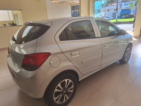 CHEVROLET Onix Hatch 1.4 4P FLEX LTZ, Foto 9