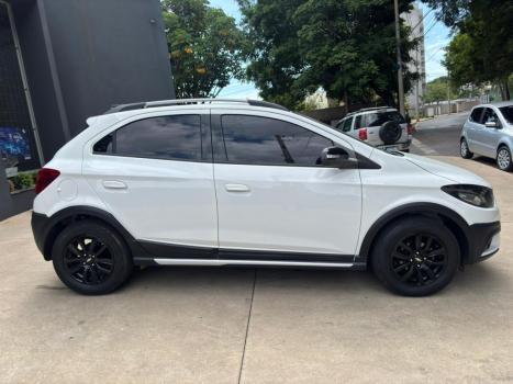 CHEVROLET Onix Hatch 1.4 4P FLEX ACTIV, Foto 5