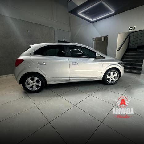 CHEVROLET Onix Hatch 1.4 4P FLEX LT AUTOM�TICO, Foto 6