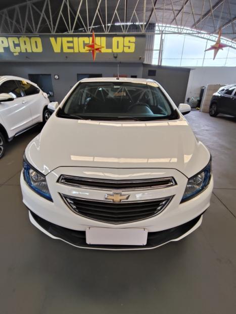 CHEVROLET Onix Hatch 1.4 4P FLEX LT, Foto 2