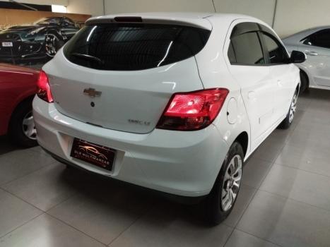 CHEVROLET Onix Hatch 1.4 4P FLEX LT, Foto 4