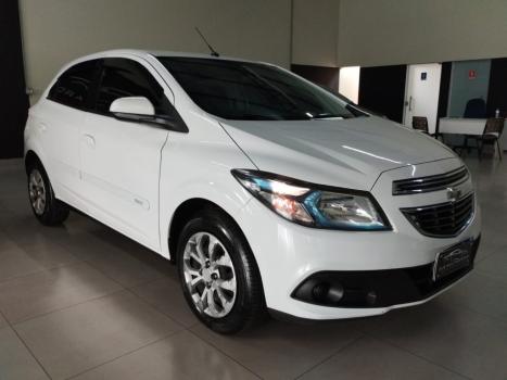 CHEVROLET Onix Hatch 1.4 4P FLEX LT, Foto 3