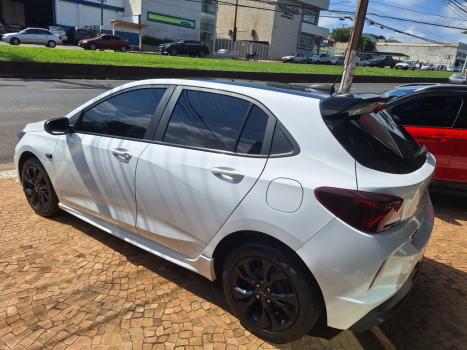 CHEVROLET Onix Hatch 1.0 12V 4P FLEX RS TURBO AUTOM�TICO, Foto 4