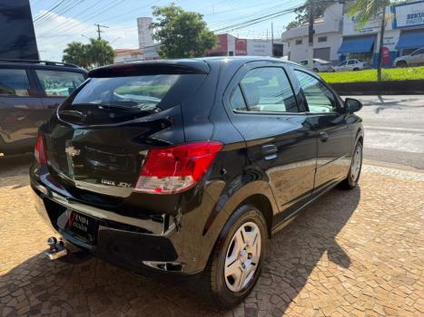 CHEVROLET Onix Hatch 1.0 4P FLEX JOY, Foto 4