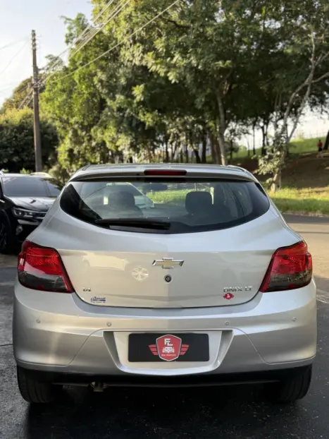 CHEVROLET Onix Hatch 1.4 4P FLEX LT, Foto 7