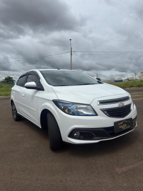 CHEVROLET Onix Hatch 1.4 4P FLEX LTZ, Foto 3