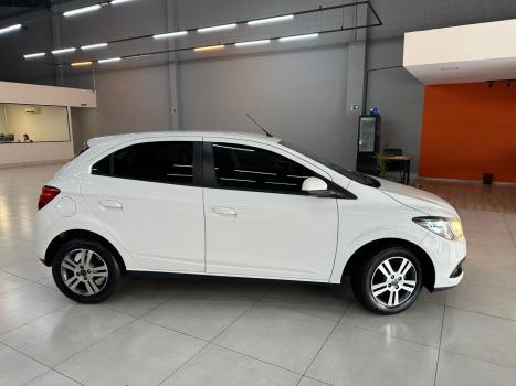 CHEVROLET Onix Hatch 1.4 4P FLEX LT, Foto 6