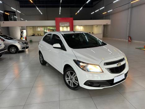 CHEVROLET Onix Hatch 1.4 4P FLEX LT, Foto 17
