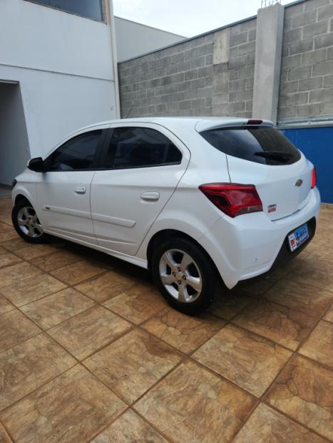 CHEVROLET Onix Hatch 1.4 4P FLEX LT, Foto 9