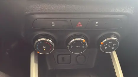 CHEVROLET Onix Hatch 1.0 12V 4P FLEX LTZ TURBO, Foto 14