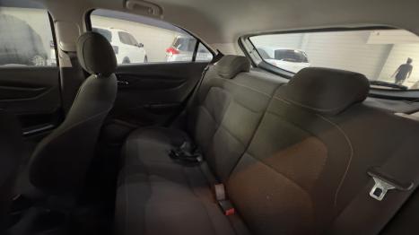 CHEVROLET Onix Hatch 1.4 4P FLEX LT, Foto 13