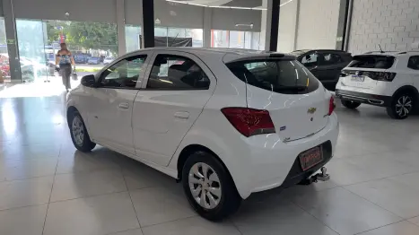 CHEVROLET Onix Hatch 1.0 4P FLEX LT, Foto 4