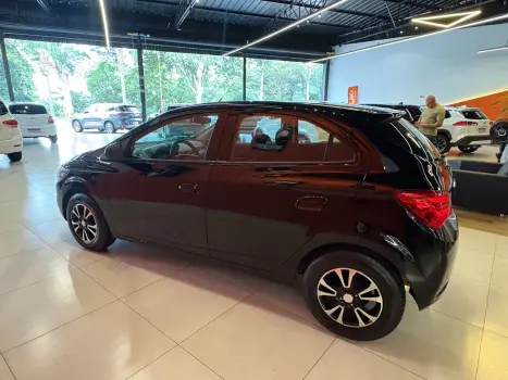 CHEVROLET Onix Hatch 1.0 12V 4P FLEX LT, Foto 10