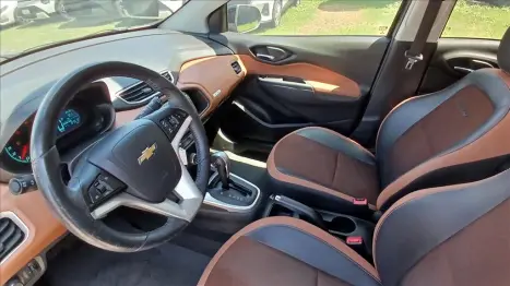 CHEVROLET Onix Hatch 1.4 4P FLEX ACTIV AUTOM�TICO, Foto 8