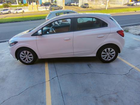 CHEVROLET Onix Hatch 1.4 4P FLEX LT AUTOM�TICO, Foto 5