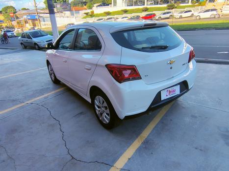 CHEVROLET Onix Hatch 1.4 4P FLEX LT AUTOM�TICO, Foto 8