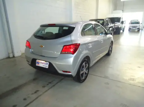 CHEVROLET Onix Hatch 1.4 4P FLEX LTZ, Foto 9