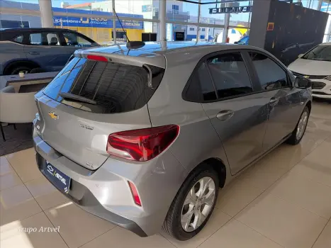 CHEVROLET Onix Hatch 1.0 4P FLEX LTZ TURBO AUTOM�TICO, Foto 6