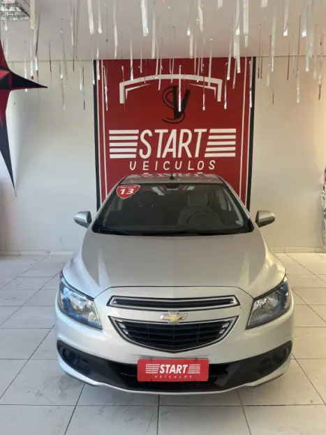 CHEVROLET Onix Hatch 1.4 4P FLEX LT, Foto 2